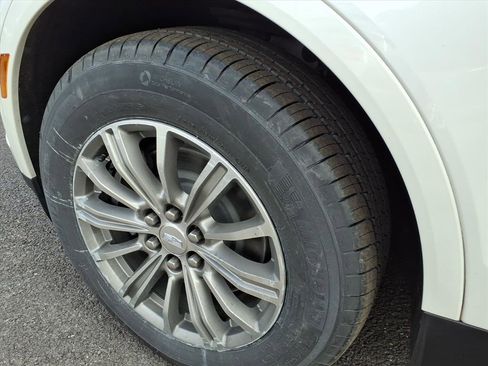 Used 2019 Cadillac XT5 Luxury image 10