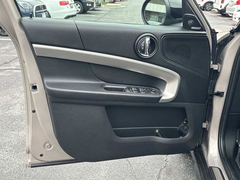 Used 2023 MINI Cooper Countryman SE w/ Storage Package image 14