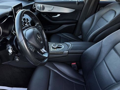 Used 2019 Mercedes-Benz GLC 300 4MATIC image 29