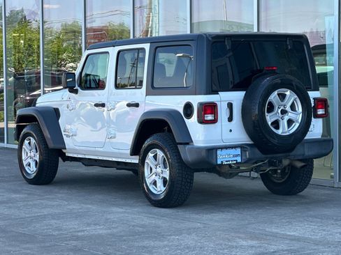Used 2018 Jeep Wrangler Unlimited Sport S AWD/4WD image 5