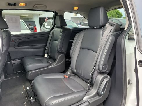 Used 2025 Honda Odyssey EX-L image 16