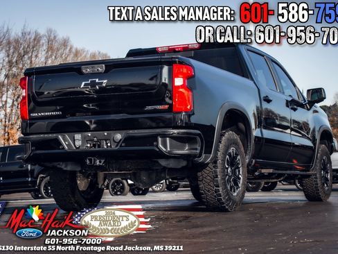 Used 2022 Chevrolet Silverado 1500 ZR2 w/ Technology Package image 5