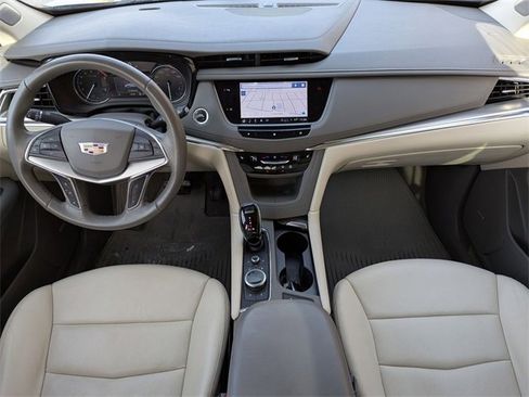Certified 2021 Cadillac XT5 Premium Luxury image 22