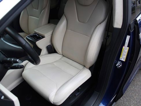 Used 2018 Tesla Model X 100D image 19