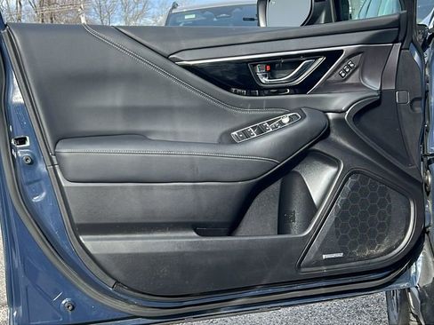 Used 2023 Subaru Outback Limited image 19