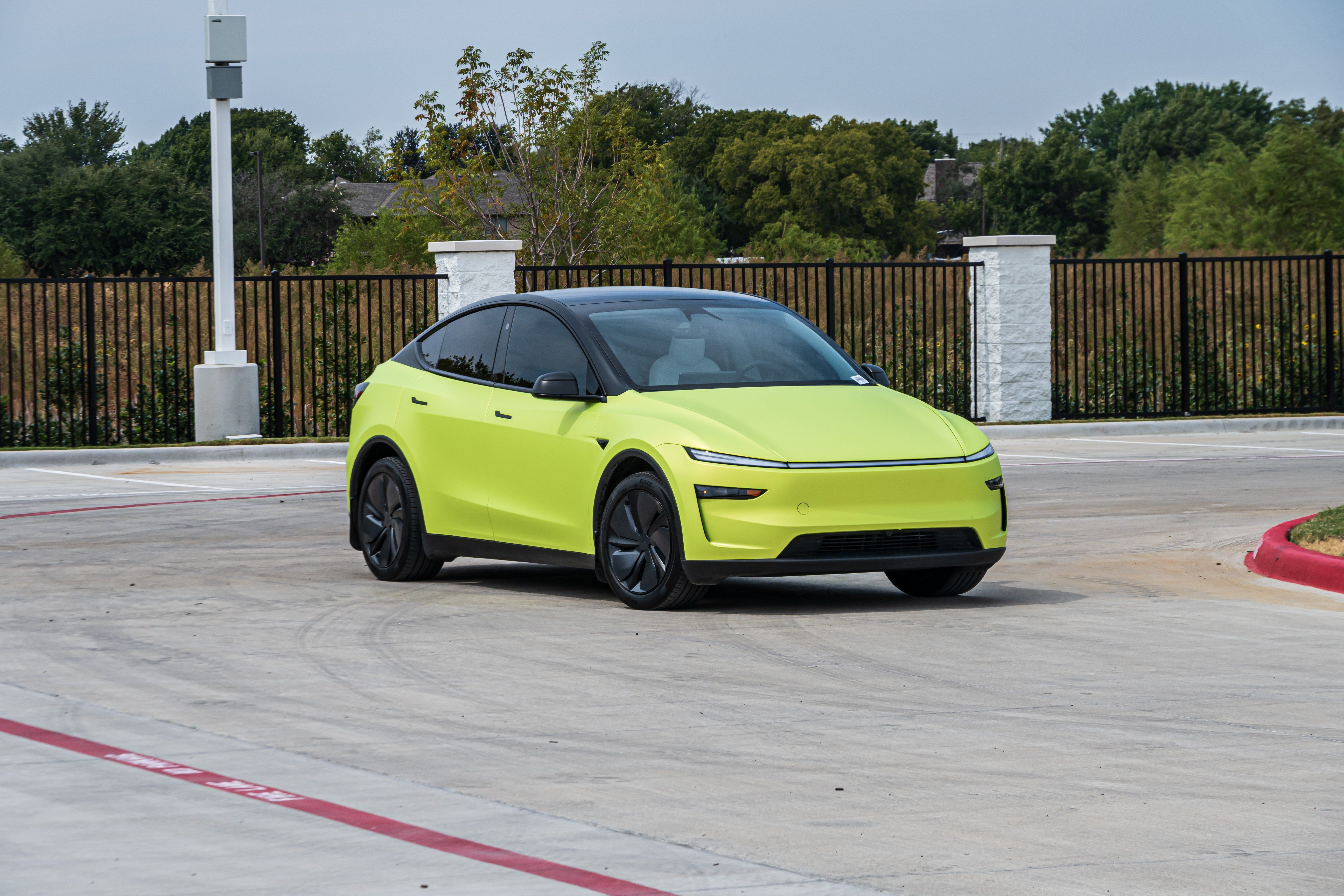 Used 2026 Tesla Model Y Long Range RWD image 41