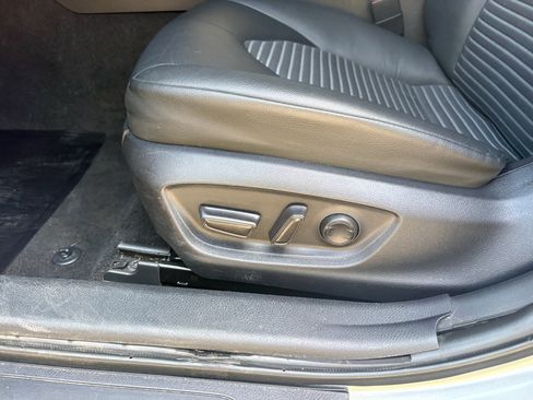 Used 2024 Toyota Camry SE FWD image 18