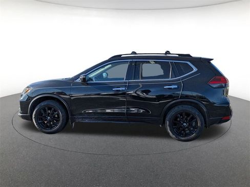 Used 2017 Nissan Rogue SV w/ Midnight Edition Package image 8