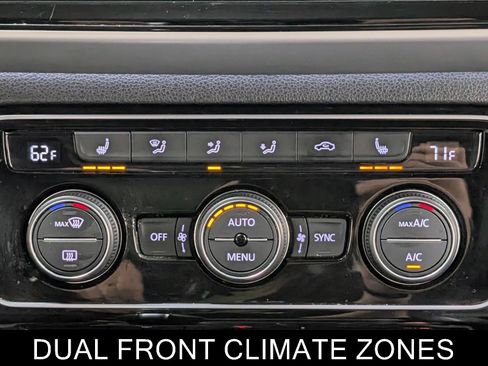 Used 2022 Volkswagen Atlas Cross Sport SEL AWD/4WD image 26