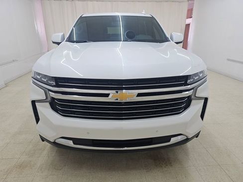 Used 2023 Chevrolet Tahoe LT w/ Luxury Package AWD/4WD image 15