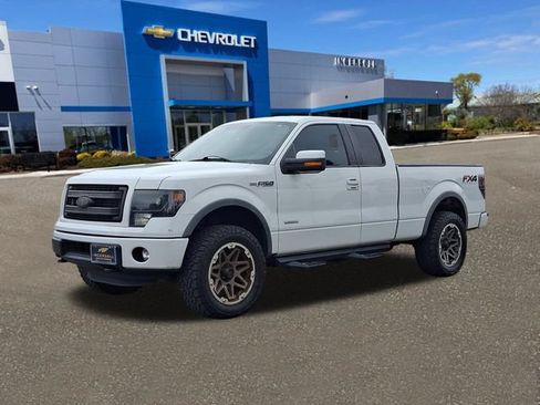 Used 2014 Ford F150 FX4 w/ Equipment Group 402A Luxury AWD/4WD image 34