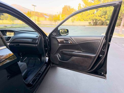 Used 2014 Honda Accord EX image 29