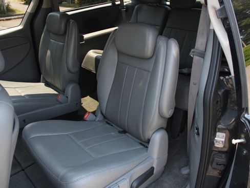 Used 2007 Dodge Grand Caravan SXT FWD image 13