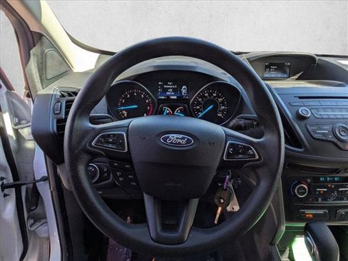 Used 2018 Ford Escape SE image 19