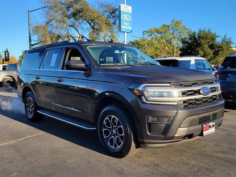 Certified 2022 Ford Expedition Max XLT image 7