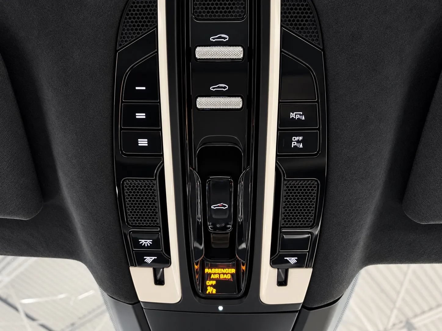 Used 2018 Porsche Panamera Turbo AWD/4WD image 57