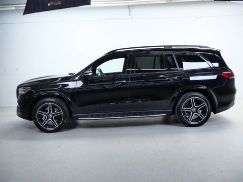 Used 2022 Mercedes-Benz GLS 580 4MATIC image 10