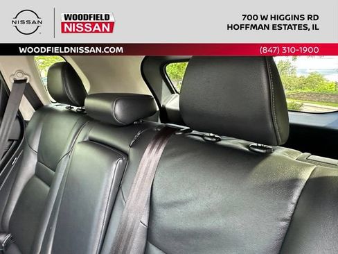 Used 2024 Nissan Rogue SL AWD/4WD image 26