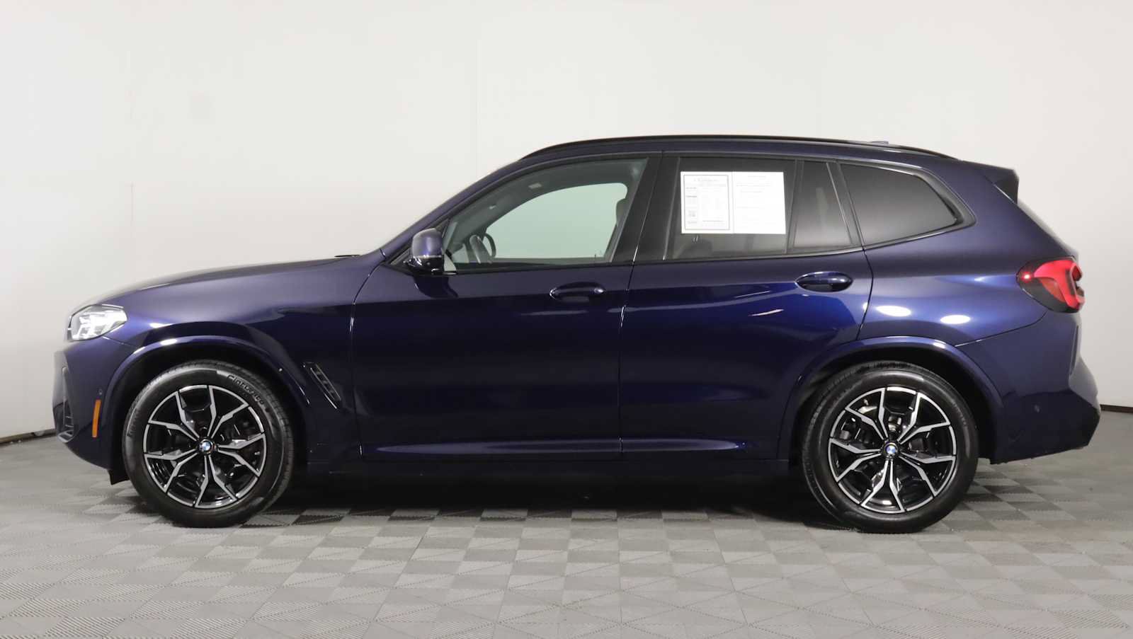 Used 2024 BMW X3 xDrive30i w/ Premium Package AWD/4WD image 8