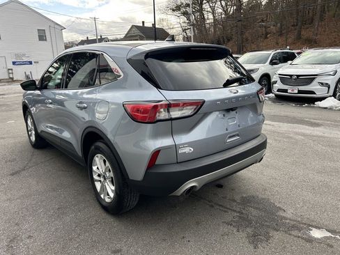 Used 2022 Ford Escape SE w/ Convenience Package image 4