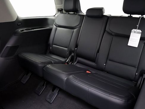 New 2025 Ford Expedition Platinum w/ Driver's Package image 12