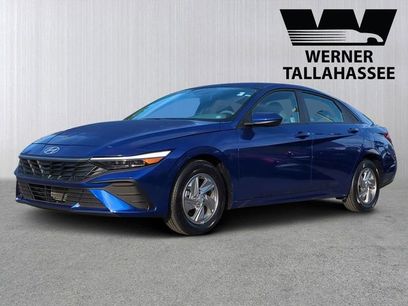 Certified 2025 Hyundai Elantra SE