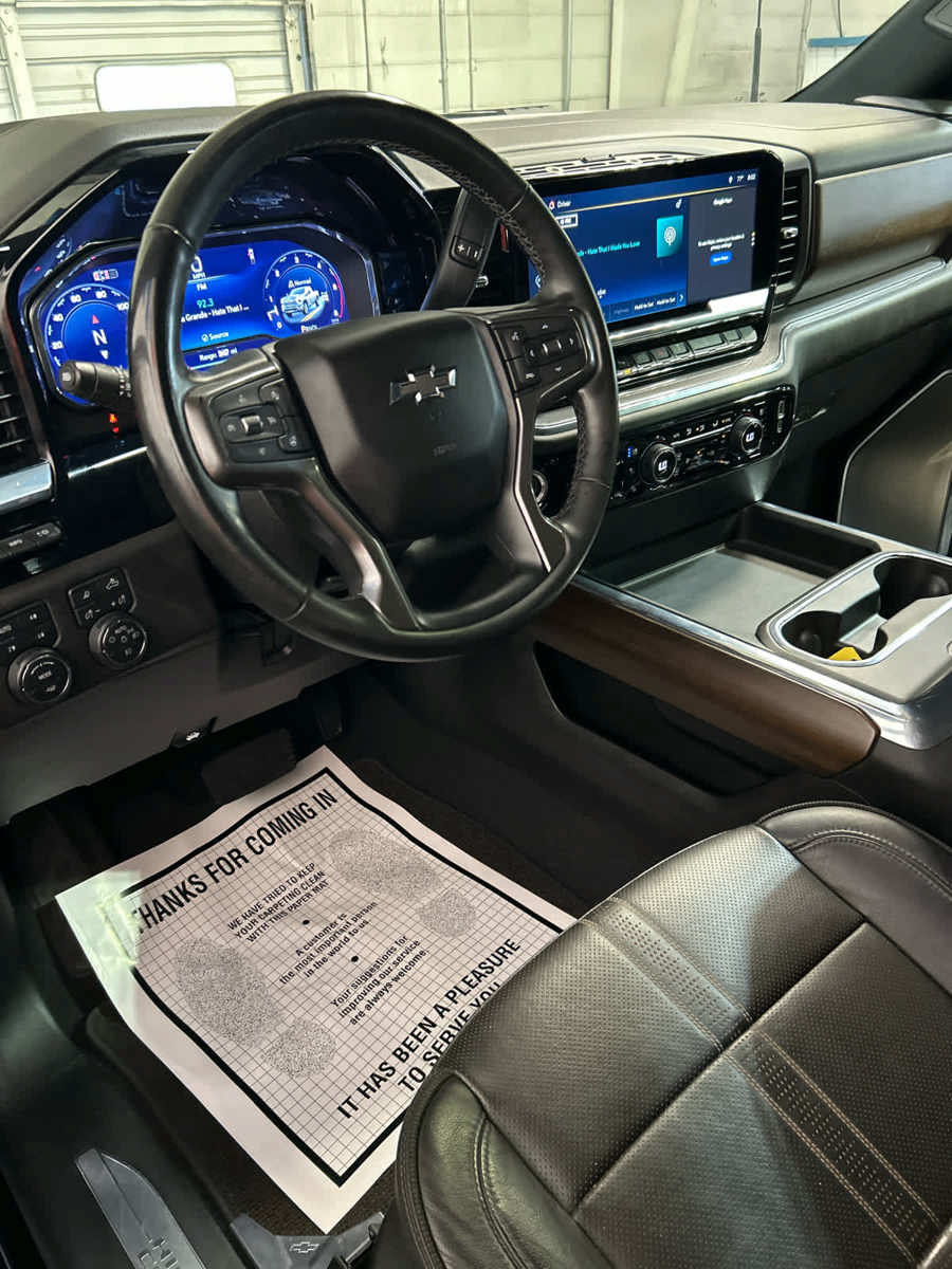 Used 2024 Chevrolet Silverado 2500 High Country w/ Midnight Edition AWD/4WD image 10