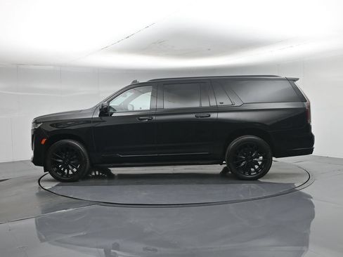 Used 2021 Cadillac Escalade ESV Luxury AWD/4WD image 32