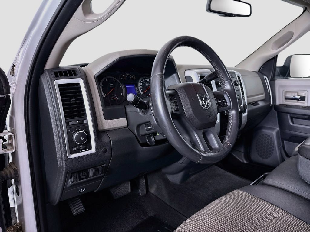 Used 2012 RAM 3500 SLT w/ Technology Group AWD/4WD image 9
