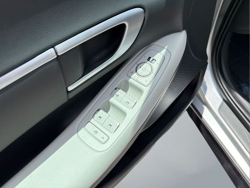 Used 2024 Hyundai Sonata SEL FWD image 27