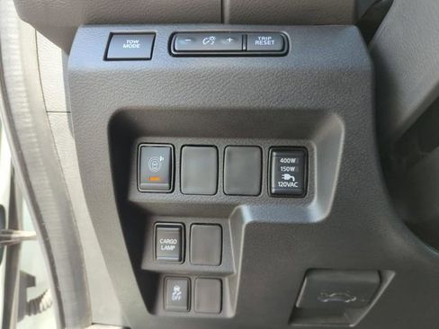 Certified 2025 Nissan Frontier SV w/ SV Convenience Package image 38