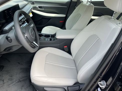 New 2026 Hyundai Sonata SE FWD image 16