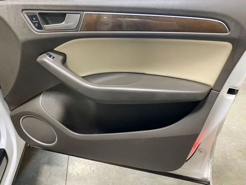 Used 2017 Audi Q5 2.0T Premium Plus w/ Technology Package image 36