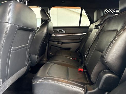 Used 2018 Ford Explorer Limited AWD/4WD image 20