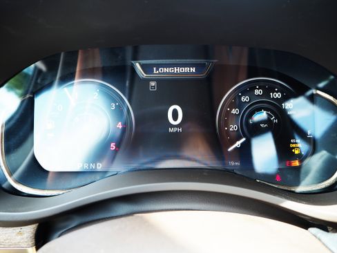 New 2025 RAM 3500 Longhorn image 29