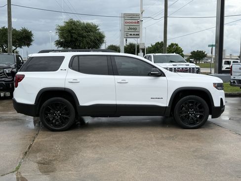 Used 2023 GMC Acadia SLE w/ Elevation Edition FWD image 3