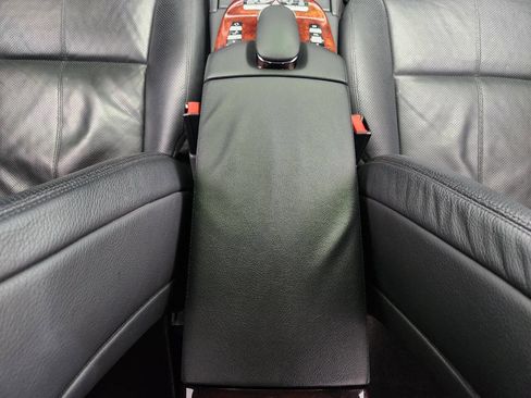 Used 2007 Mercedes-Benz S 550 image 32