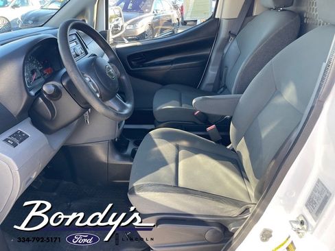 Used 2015 Nissan NV200 SV w/ Back Door Glass Package image 13
