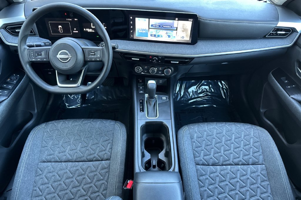 Certified 2025 Nissan Kicks SV w/ Illumination Package FWD image 13