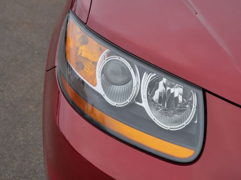 Used 2011 Hyundai Santa Fe GLS image 16