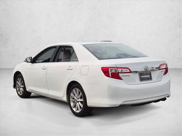 Used 2013 Toyota Camry XLE w/ Leather Pkg FWD image 7