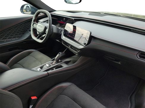 Used 2025 Dodge Charger R/T Scat Pack w/ Track Pack image 12