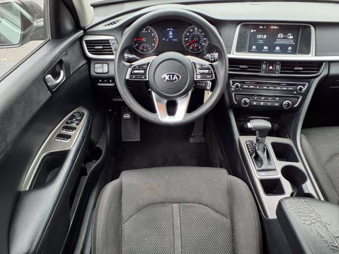 Used 2019 Kia Optima LX image 8