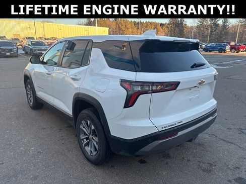 Used 2025 Chevrolet Equinox LT w/ Safety and Technology Package image 5