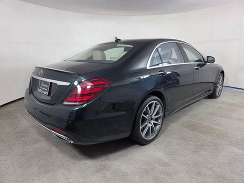 Used 2020 Mercedes-Benz S 560 Sedan image 4