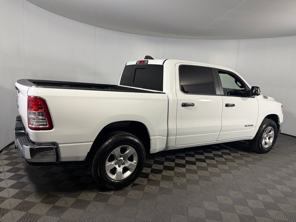 Used 2024 RAM 1500 Big Horn RWD image 6