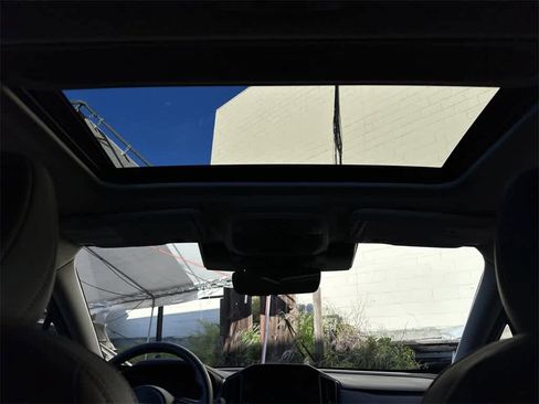 Certified 2025 Subaru Crosstrek 2.5i Limited w/ Crosstrek Mirror Package image 13