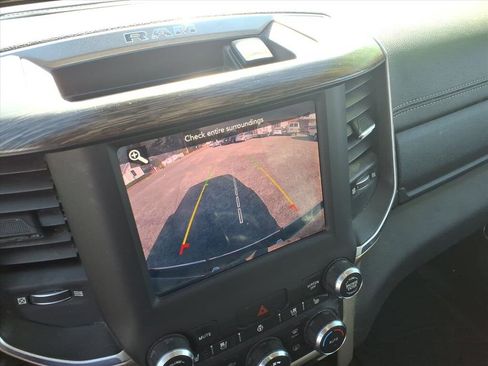 Used 2019 RAM 1500 Laramie image 40