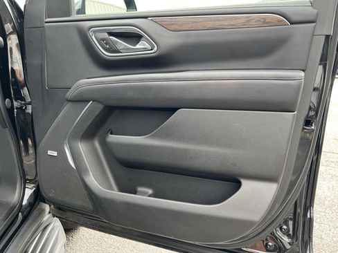 Used 2023 Chevrolet Tahoe Premier AWD/4WD image 15