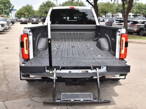 Used 2026 Ford F350 Platinum AWD/4WD image 39